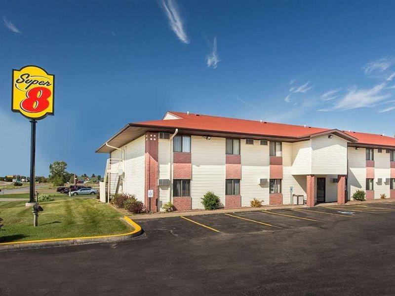 Super 8 By Wyndham Eau Claire I-94 Motel Exterior foto